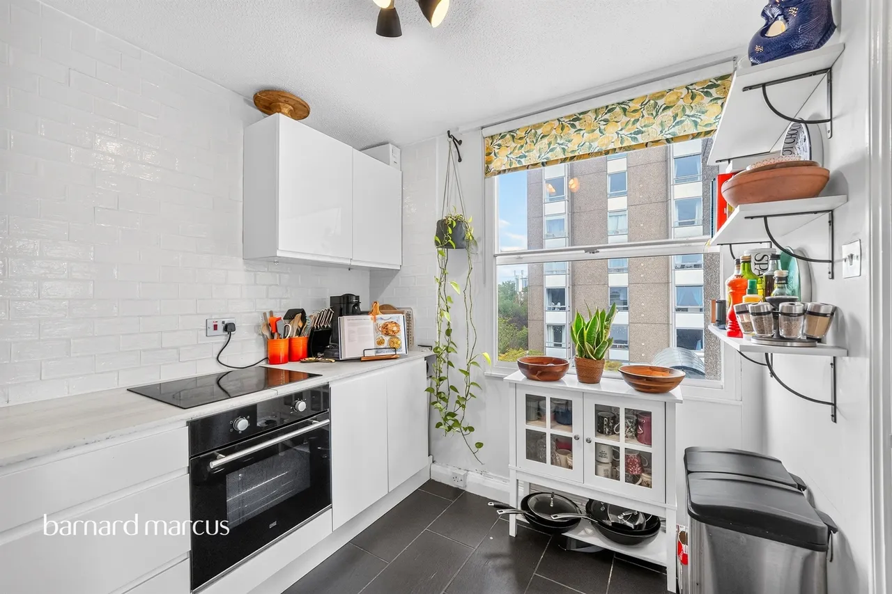 Meyrick Road, London, SW11, photo 4