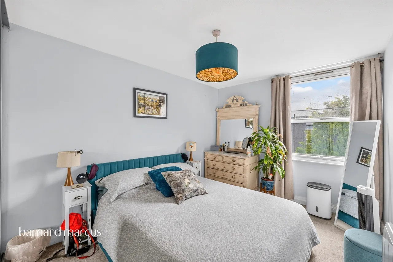Meyrick Road, London, SW11, photo 6