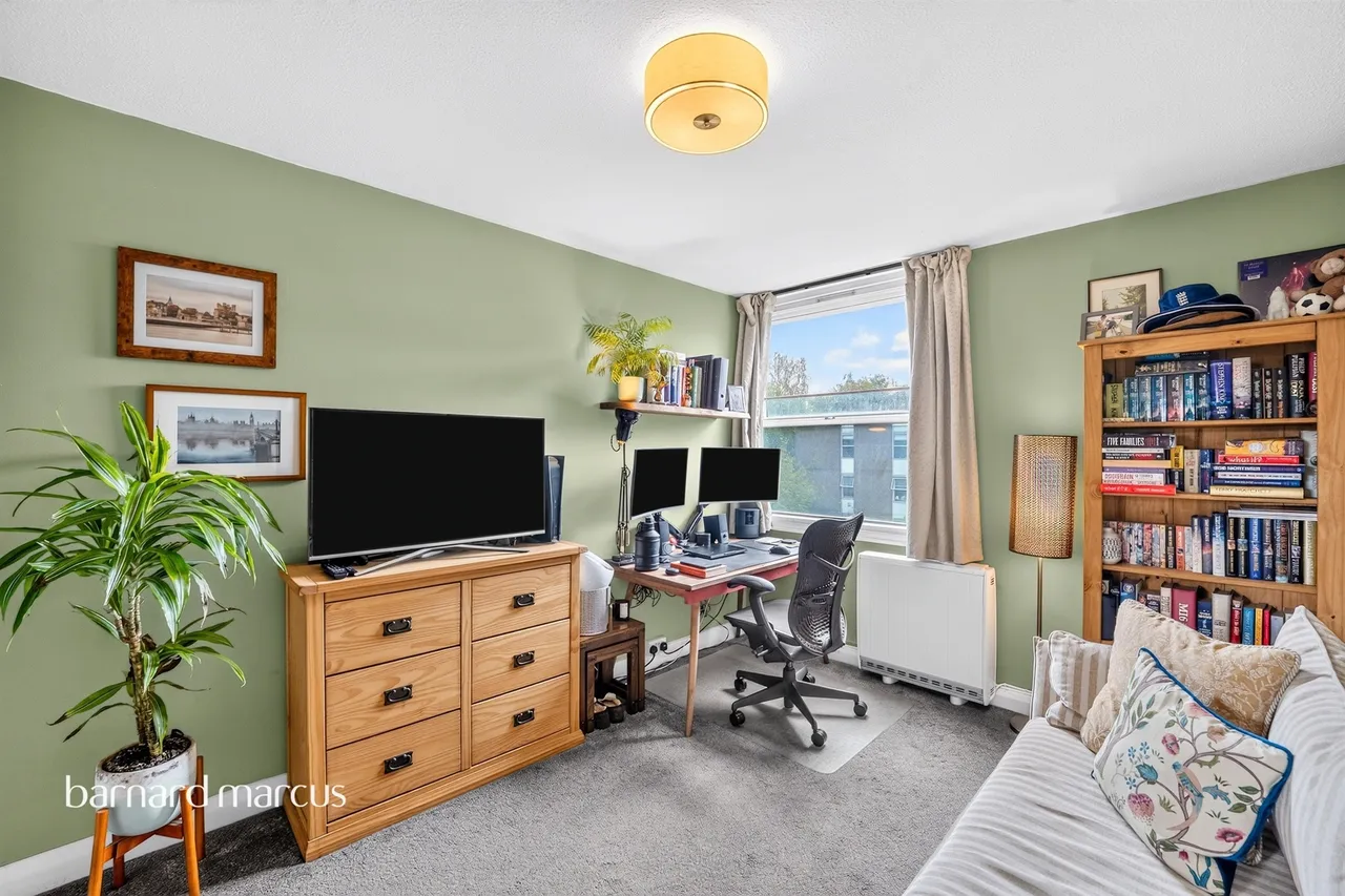 Meyrick Road, London, SW11, photo 8