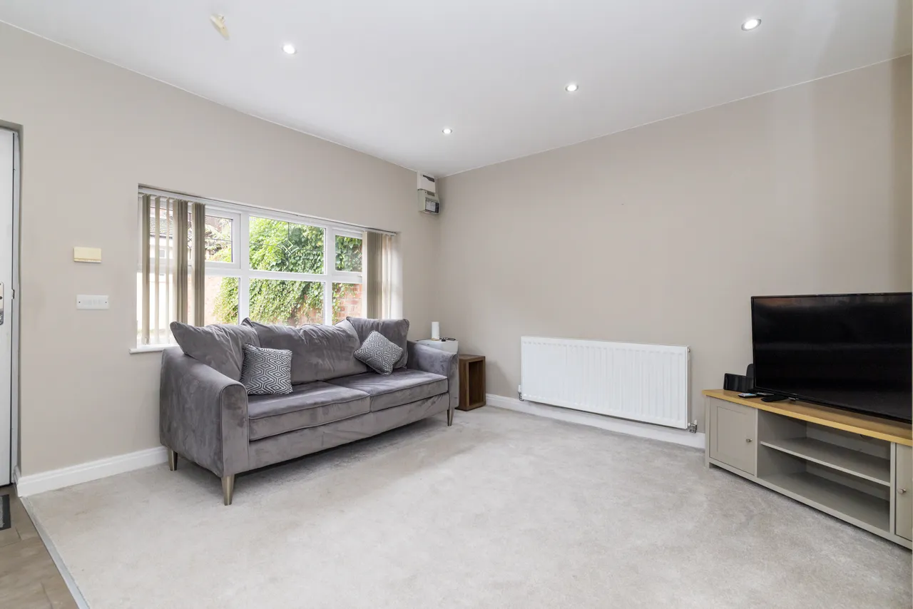 Wigan Lane, Wigan, WN1, photo 14