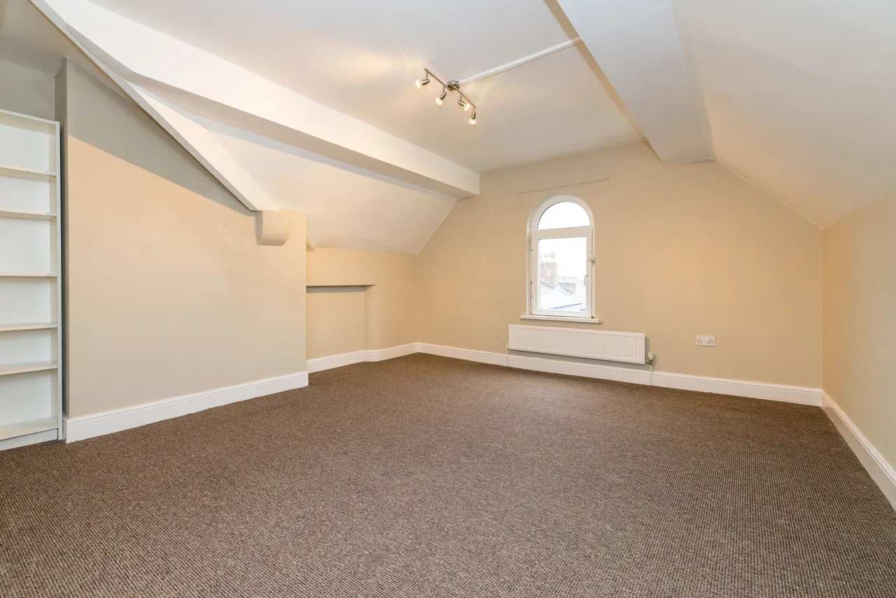Wigan Lane, Wigan, WN1, photo 11