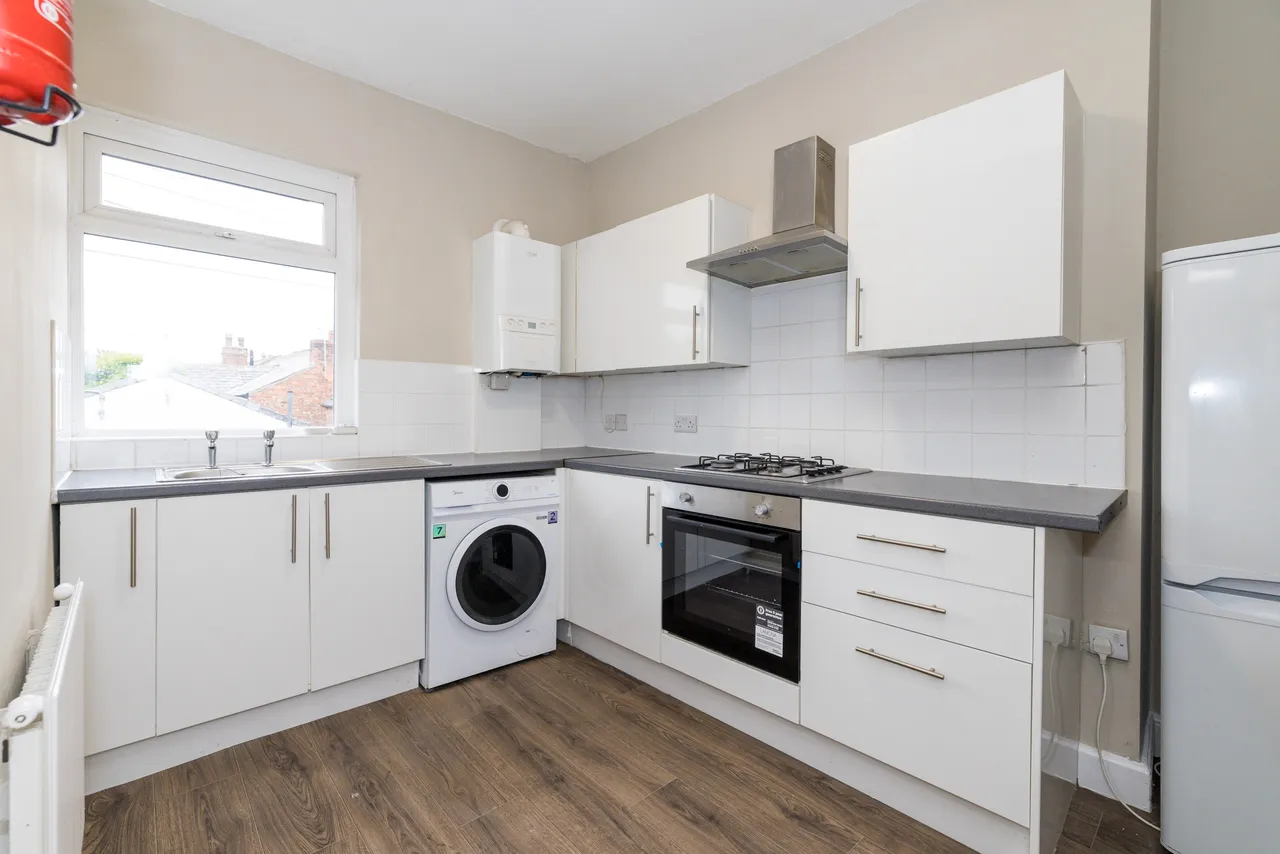 Wigan Lane, Wigan, WN1, photo 4