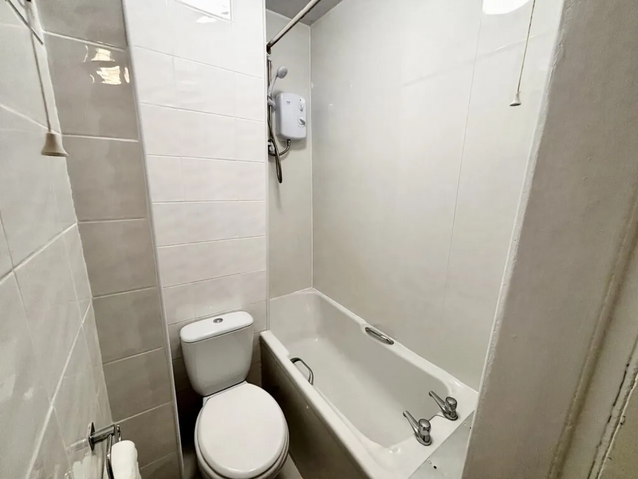 Willowbank Crescent, Furnished, G3, photo 13