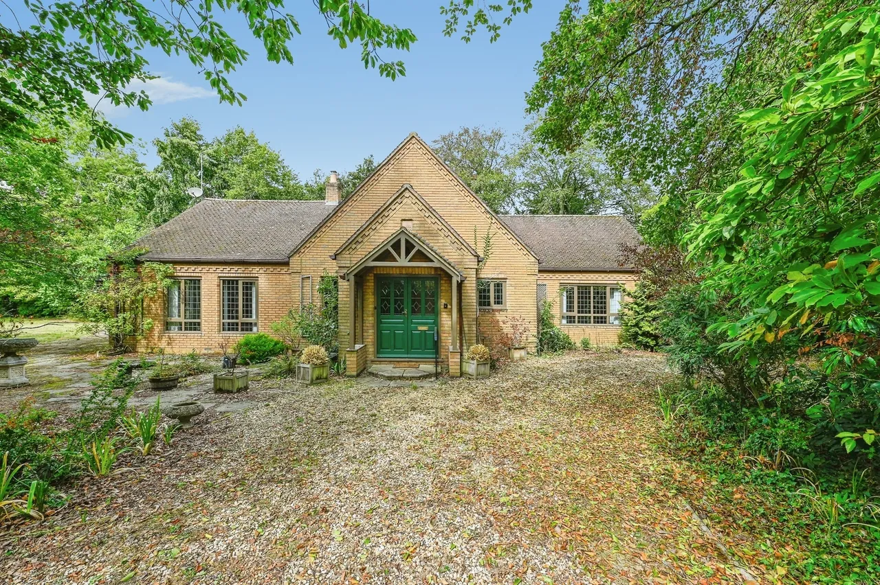 4 bed house for sale, Winch Road, Gayton, PE32