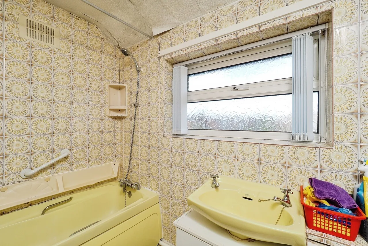 Newholm Drive, Nottingham, Nottinghamshire, NG11, photo 14