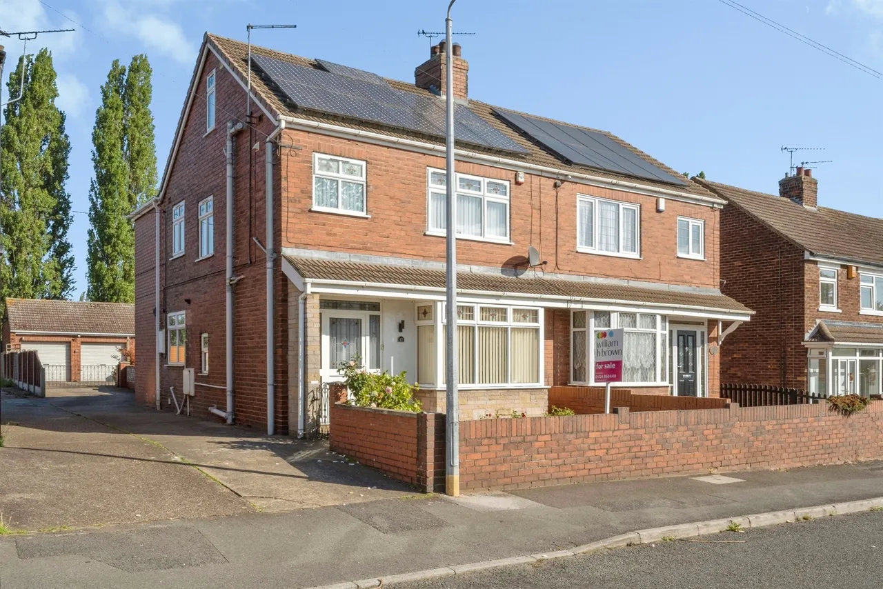 4 bed house for sale — Hampton Road, Scunthorpe