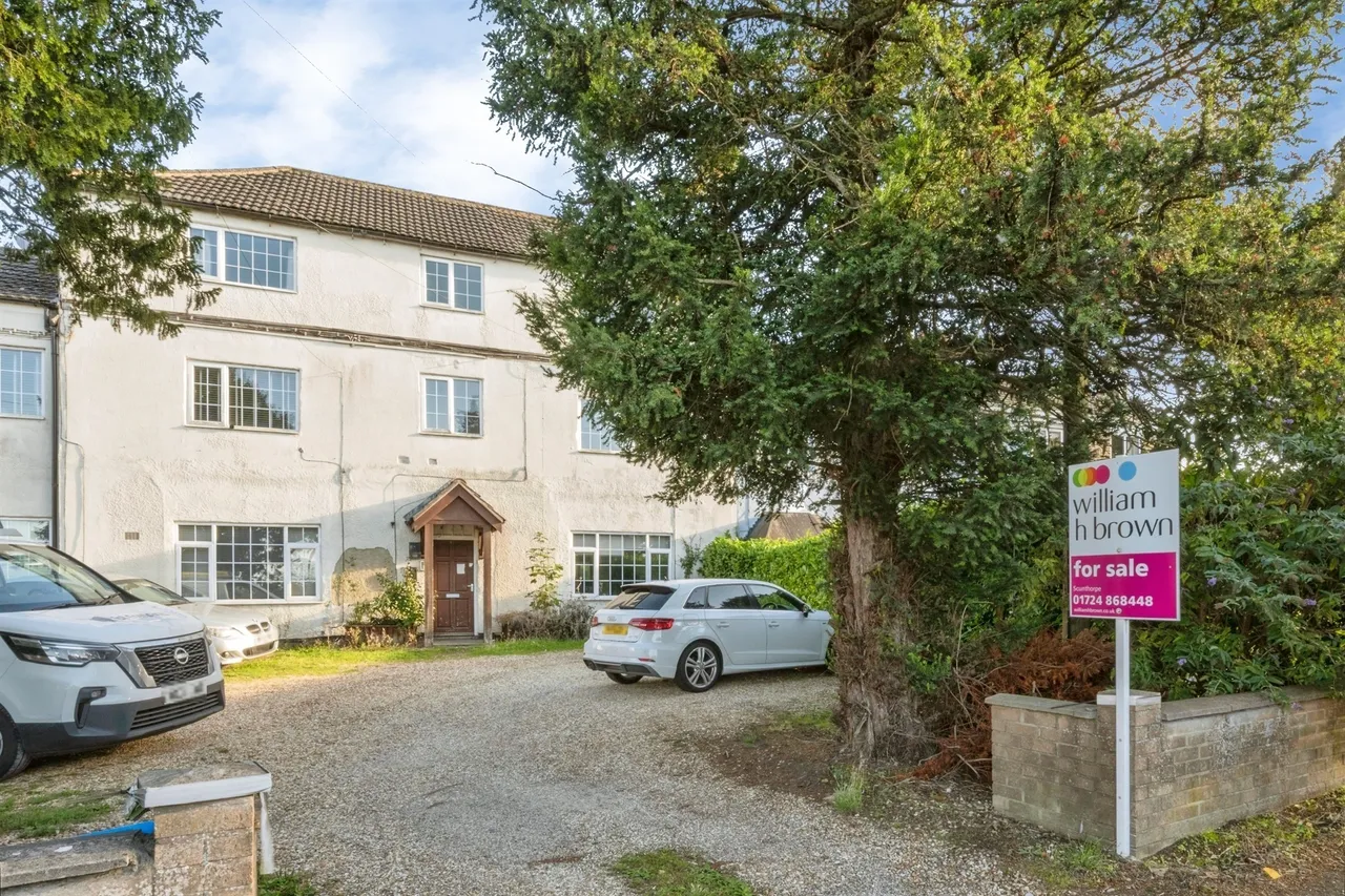 2 bed flat for sale — Scawby Road, Scawby Brook, Brigg