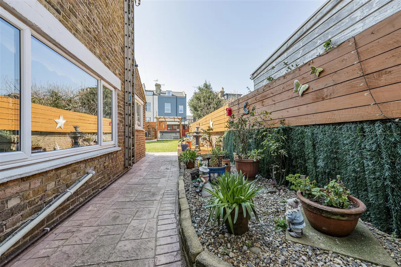 Osborne Road, Broadstairs, Kent, CT10 2AE, photo 10