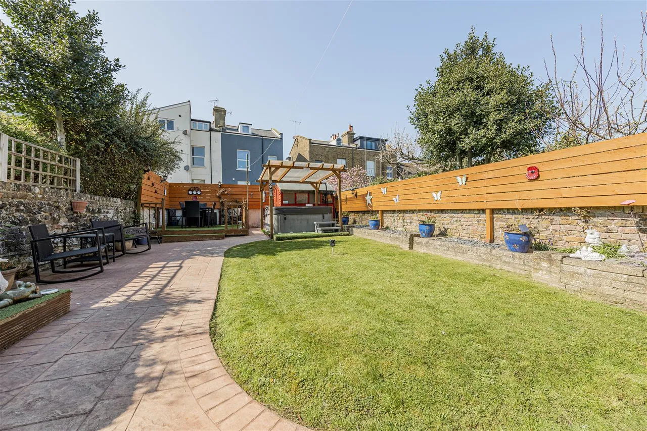 Osborne Road, Broadstairs, Kent, CT10 2AE, photo 19