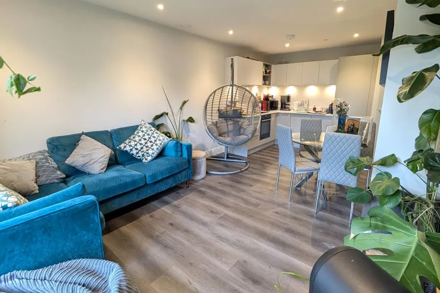 Monument Road, Woking, GU21, photo 4