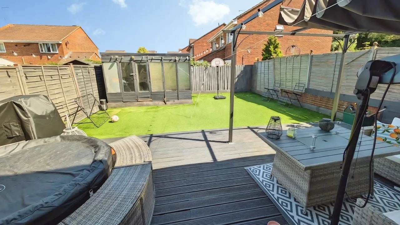 Plover Close, Yate, BS37, photo 23