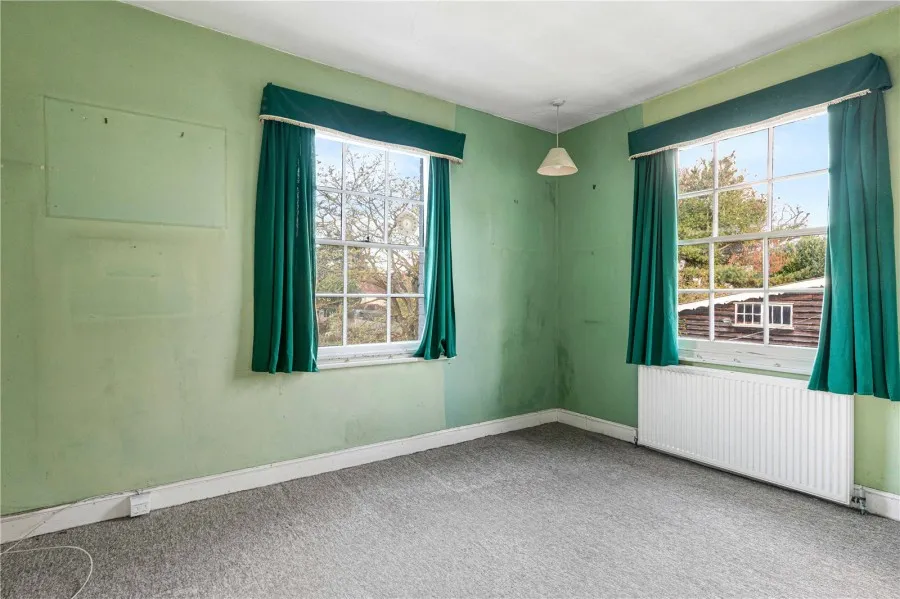 House Under Offer with 7 bedrooms in Mulberry Green, Harlow, CM17, photo 32