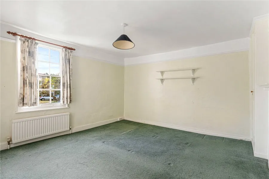 House Under Offer with 7 bedrooms in Mulberry Green, Harlow, CM17, photo 17