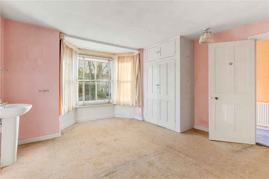 House Under Offer with 7 bedrooms in Mulberry Green, Harlow, CM17, photo 31