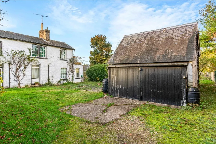 House Under Offer with 7 bedrooms in Mulberry Green, Harlow, CM17, photo 35