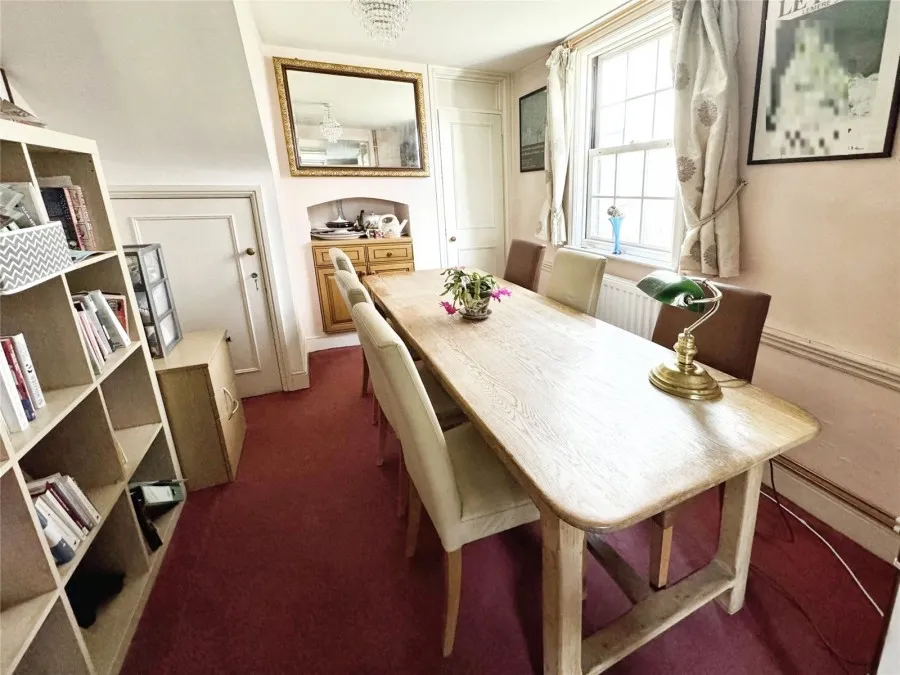 House Under Offer with 7 bedrooms in Mulberry Green, Harlow, CM17, photo 7