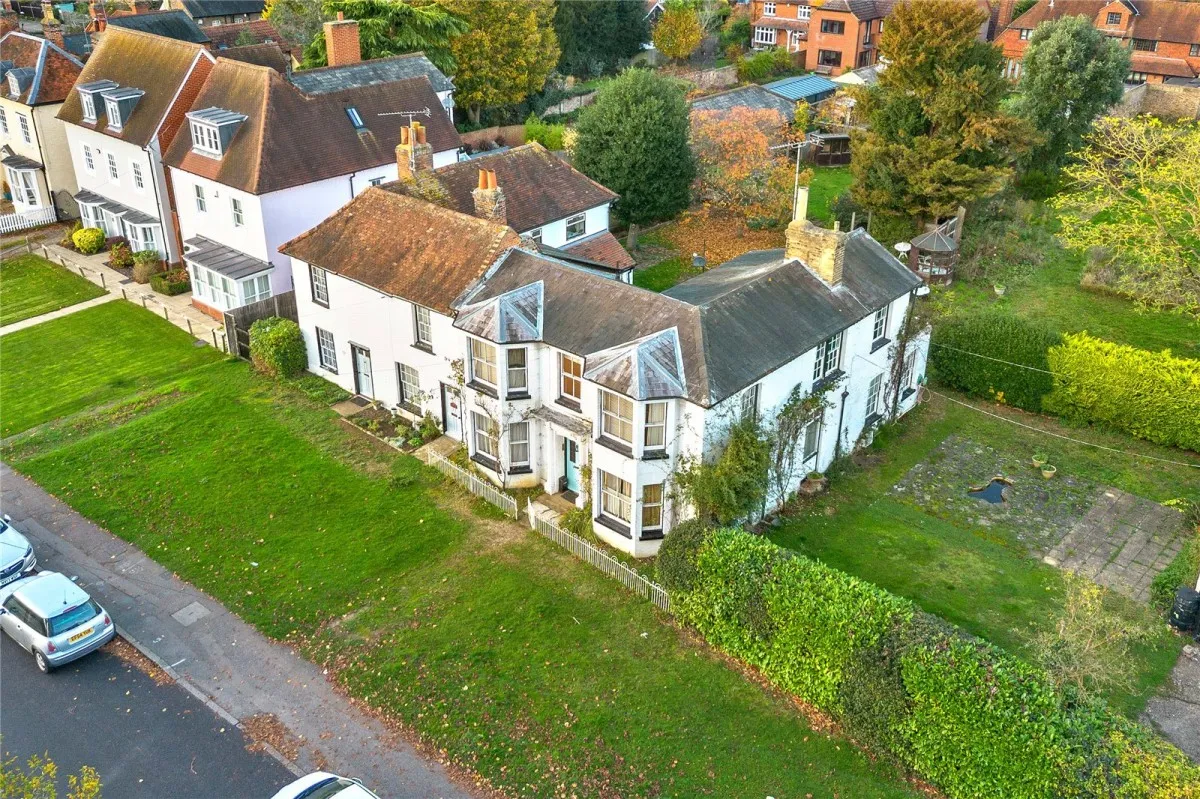 7 bed house for sale, House Under Offer with 7 bedrooms in Mulberry Green, Harlow, CM17
