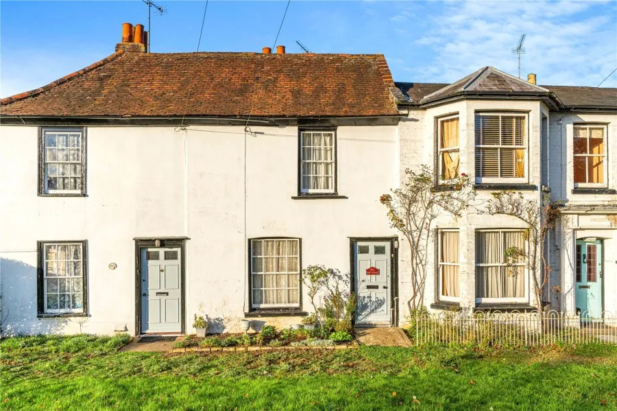 House Under Offer with 7 bedrooms in Mulberry Green, Harlow, CM17, photo 13