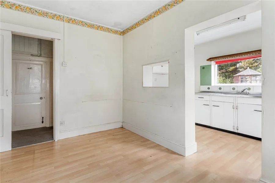 House Under Offer with 7 bedrooms in Mulberry Green, Harlow, CM17, photo 26