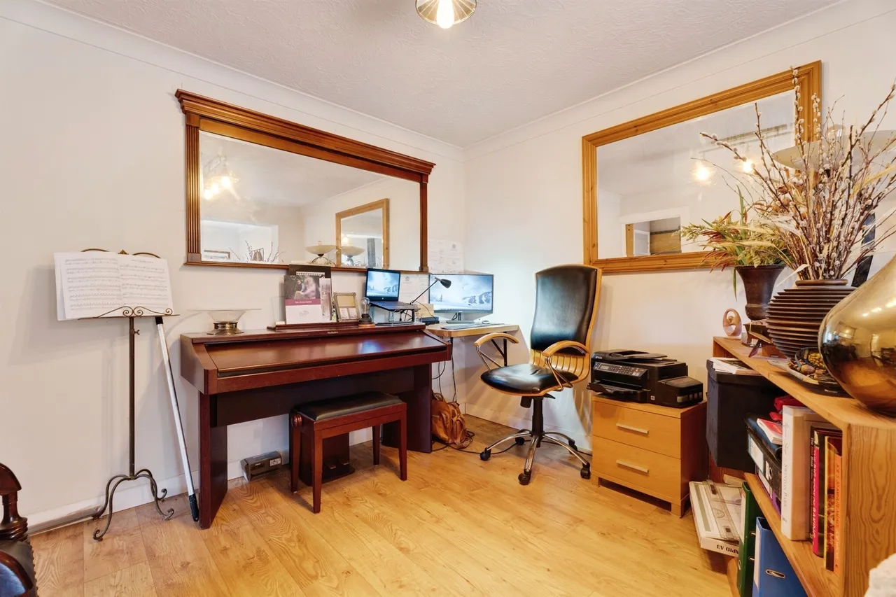 Mitre Close, Woolpit, IP30, photo 9