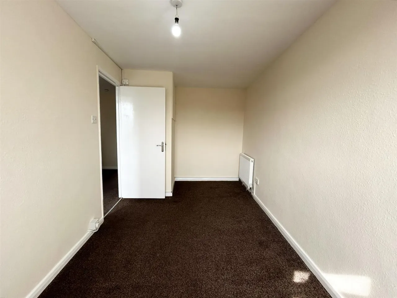 High Street, Ware, photo 5