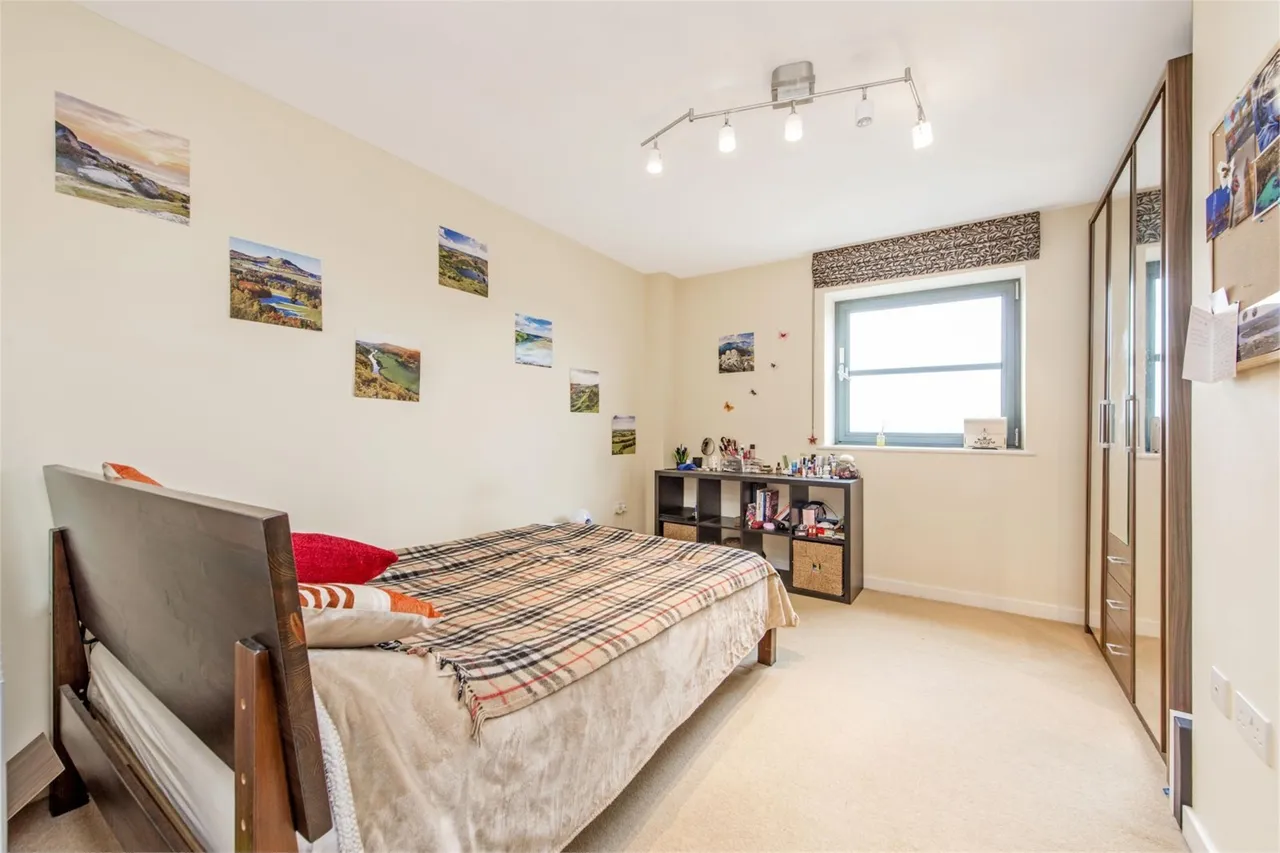 Commercial Road, Limehouse, E14, photo 7