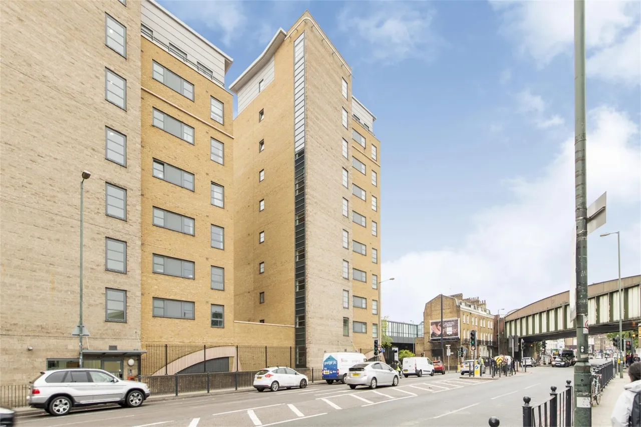 Commercial Road, Limehouse, E14, photo 14