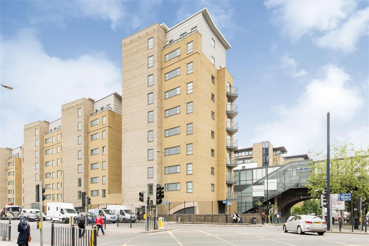 Commercial Road, Limehouse, E14, photo 2