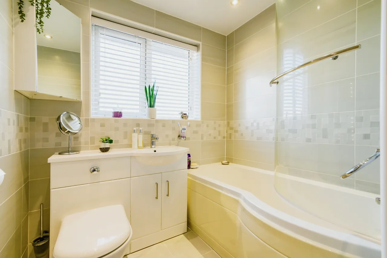 Barnfield Close, Manchester, M26, photo 10