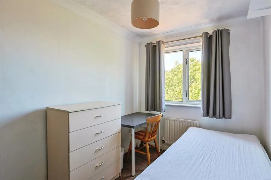 McWilliam Close, Poole, BH12, photo 7