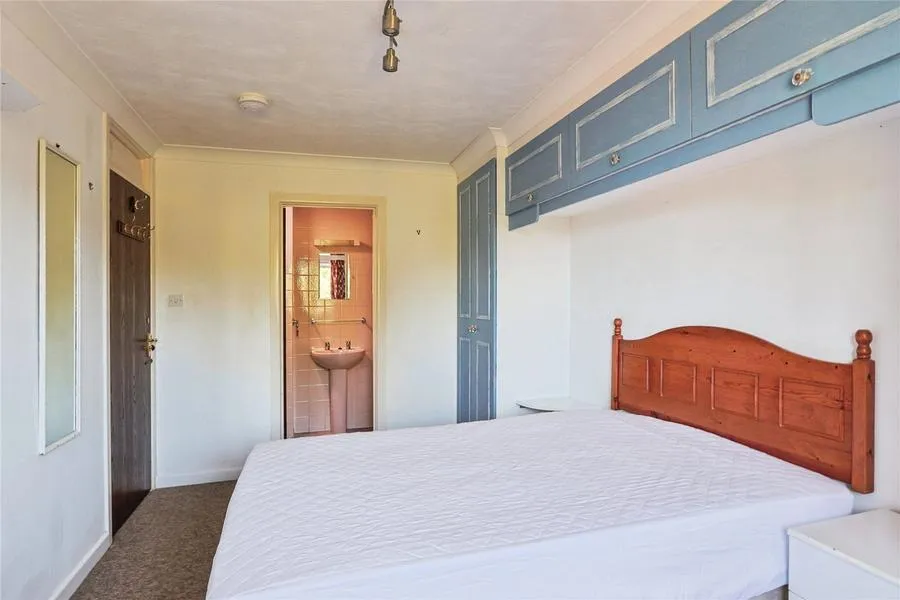 McWilliam Close, Poole, BH12, photo 9