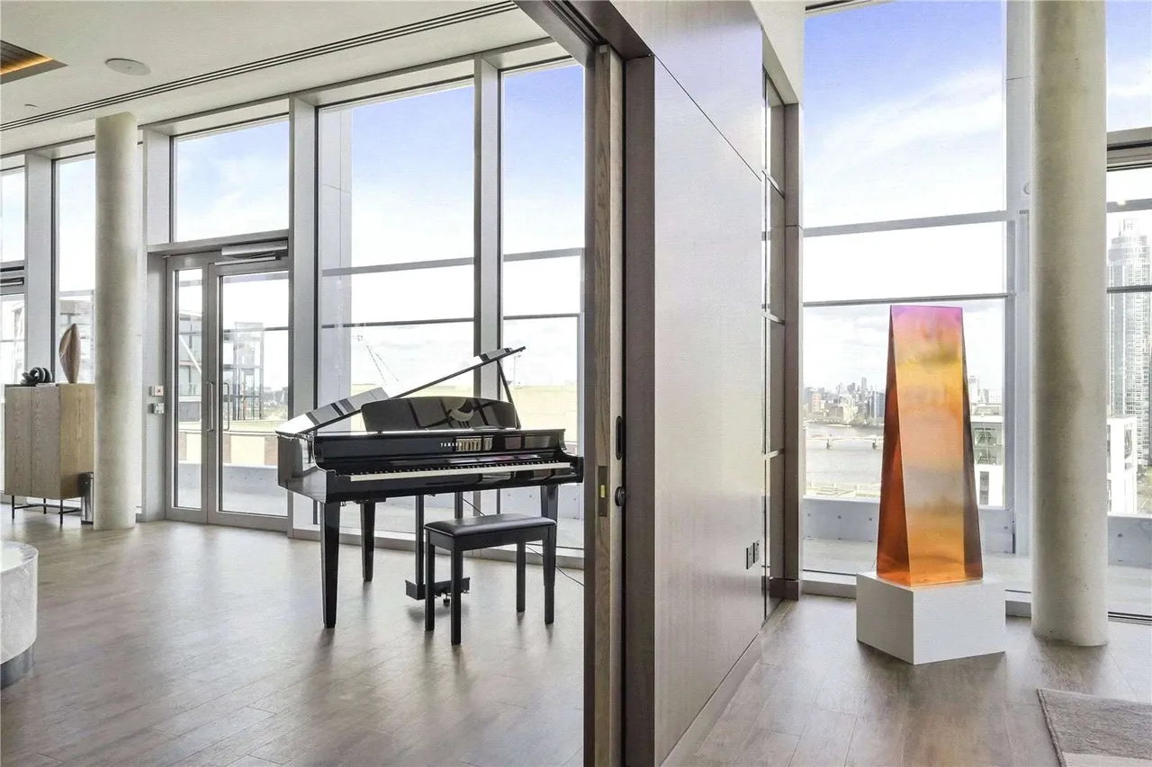 Nine Elms Lane, London, SW11 7DE, photo 8
