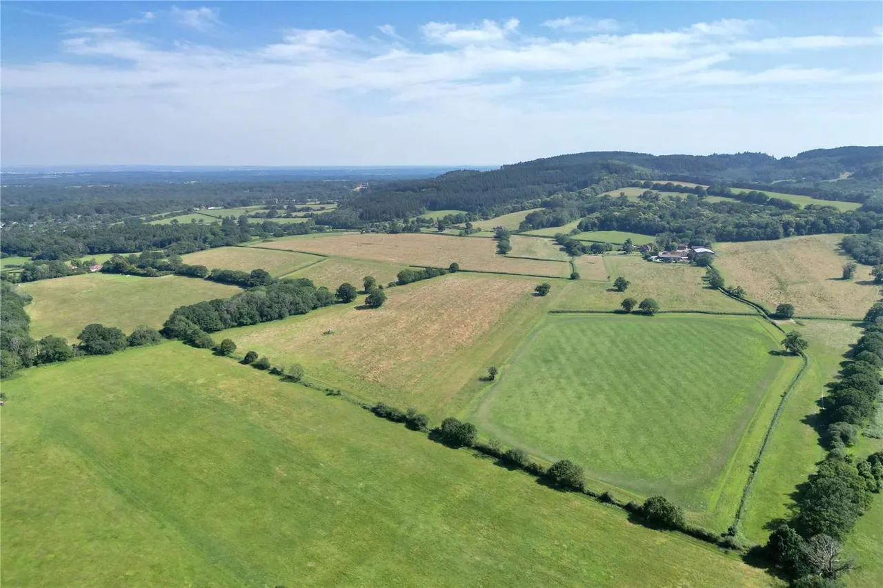 house for sale — Coldharbour Lane, Dorking, Surrey, RH4 3JH