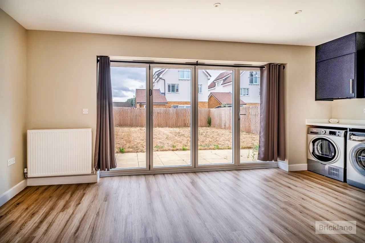 Osprey Place, March, PE15, photo 6