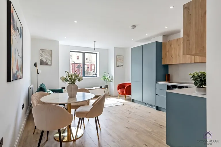 2 bed flat for sale — Fairholme, Harrow, HA1 2TN