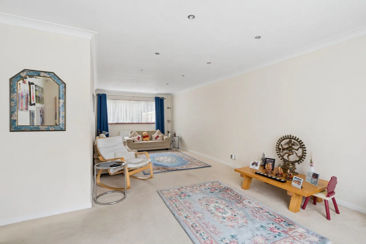 Hangar Ruding, Watford, Watford, WD19 5BH, photo 8