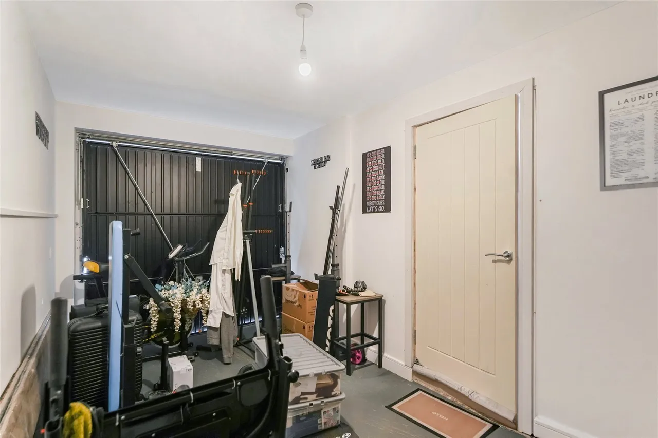 Piper Drive, Glenboig, ML5, photo 27