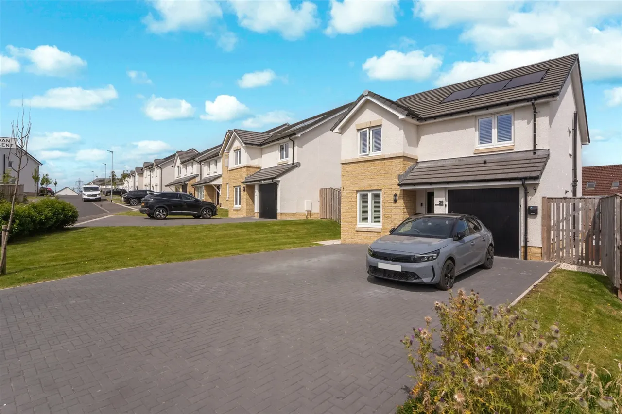 Piper Drive, Glenboig, ML5, photo 32
