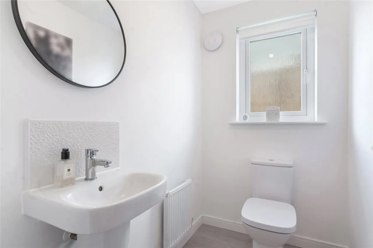 Piper Drive, Glenboig, ML5, photo 11