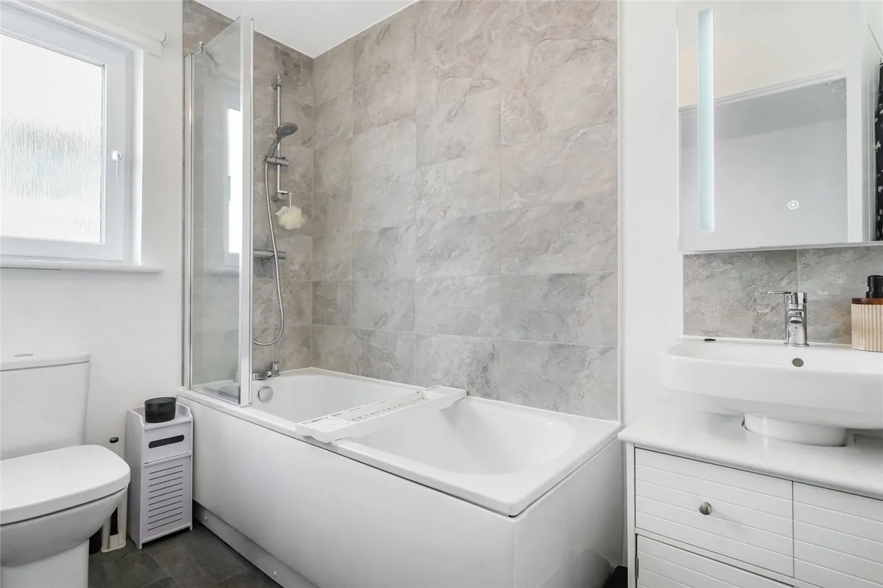 Piper Drive, Glenboig, ML5, photo 22