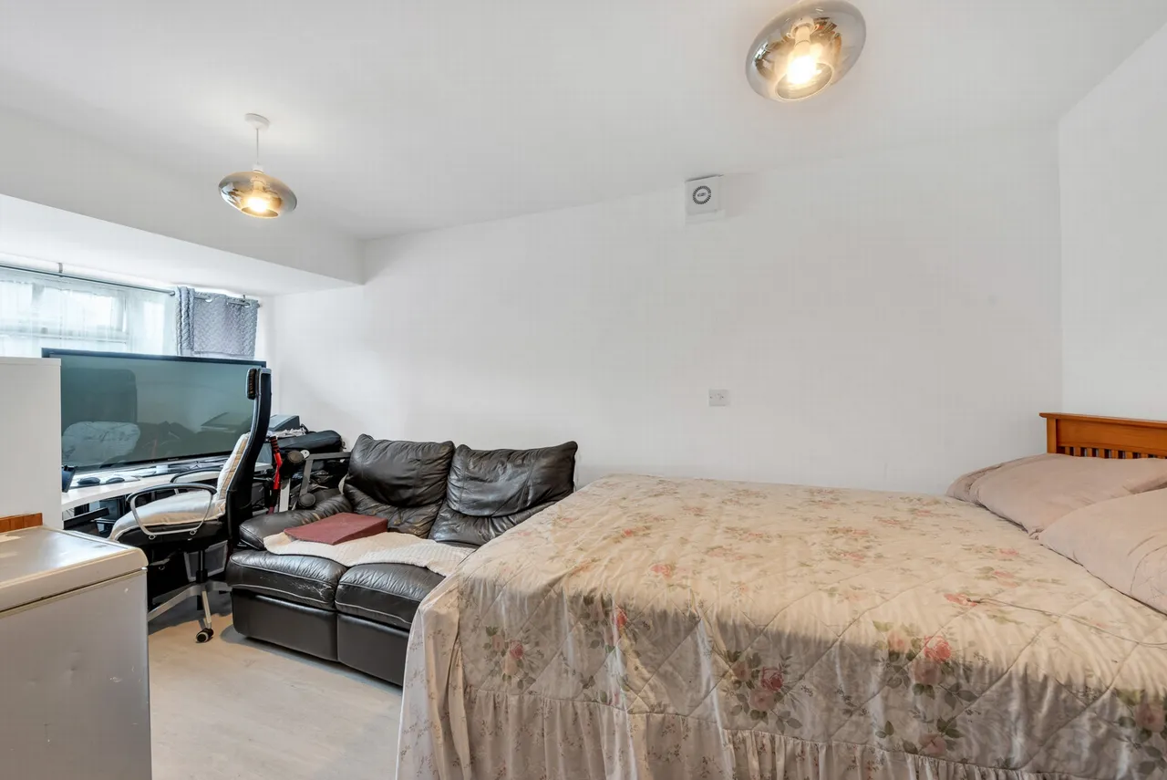 Belgravia Gardens, Bromley, BR1 4TB, photo 4
