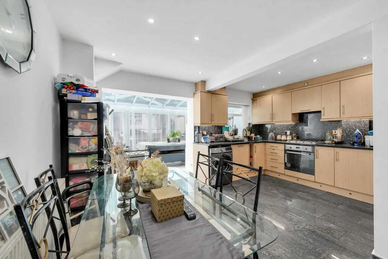 Belgravia Gardens, Bromley, BR1 4TB, photo 3