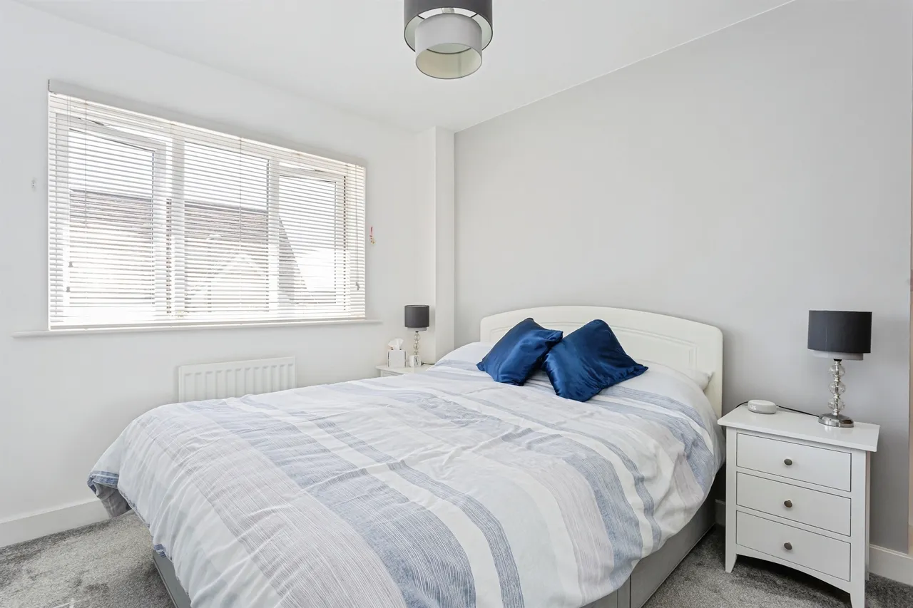 Hardham Close, Haywards Heath, RH16, photo 17