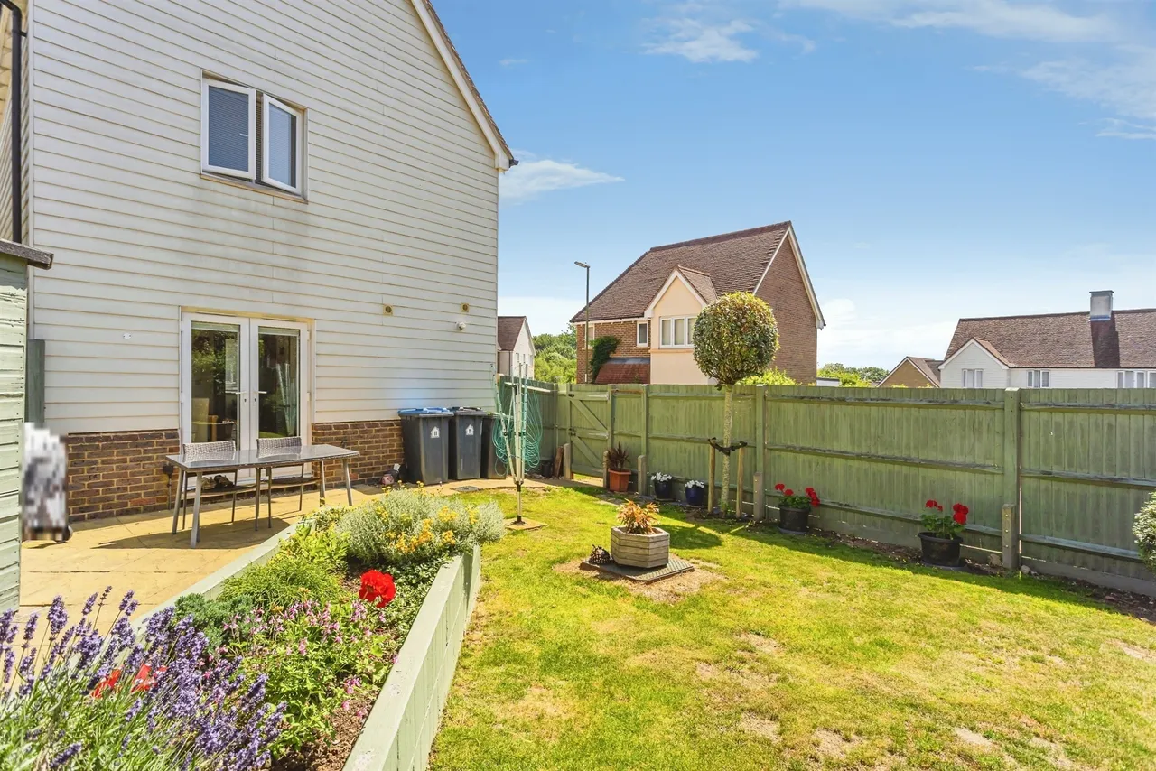 Hardham Close, Haywards Heath, RH16, photo 11