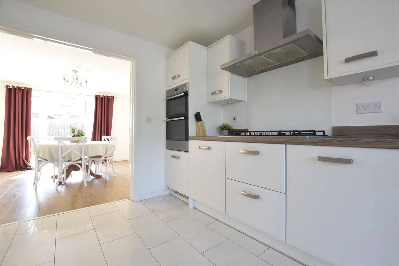 Wendercliff Close, Gloucestershire, Bishops Cleeve, GL52 8FA, photo 10