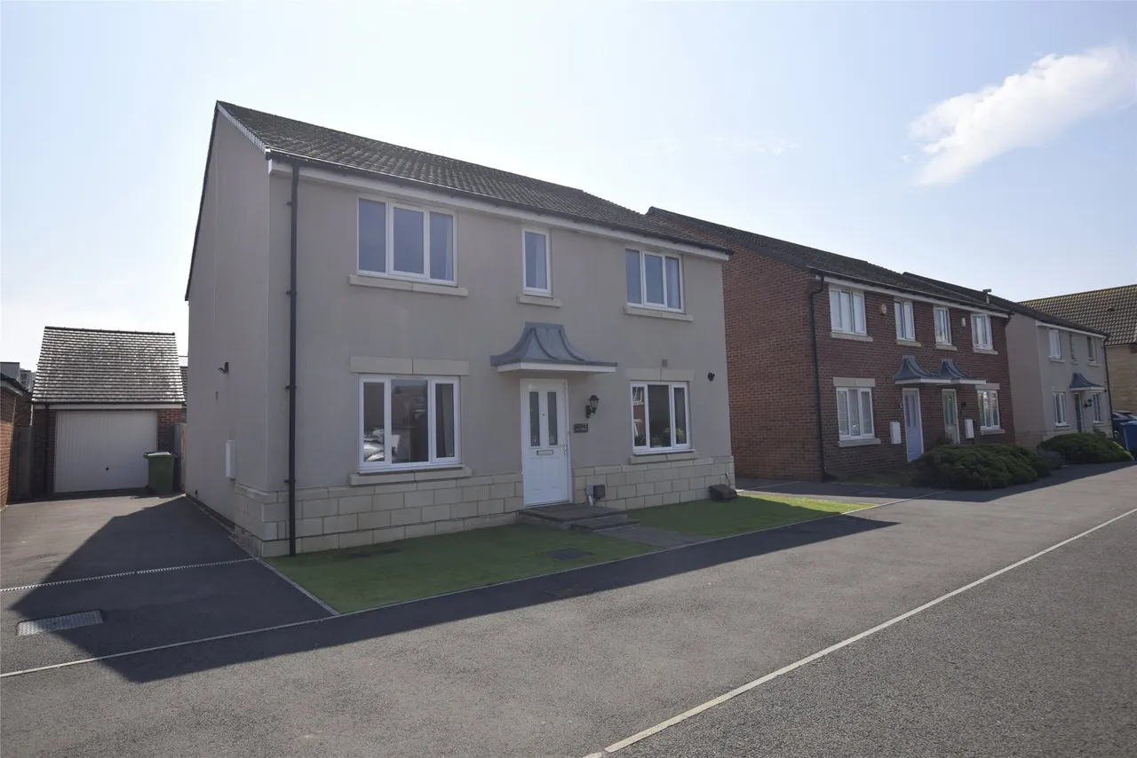 Wendercliff Close, Gloucestershire, Bishops Cleeve, GL52 8FA, photo 5
