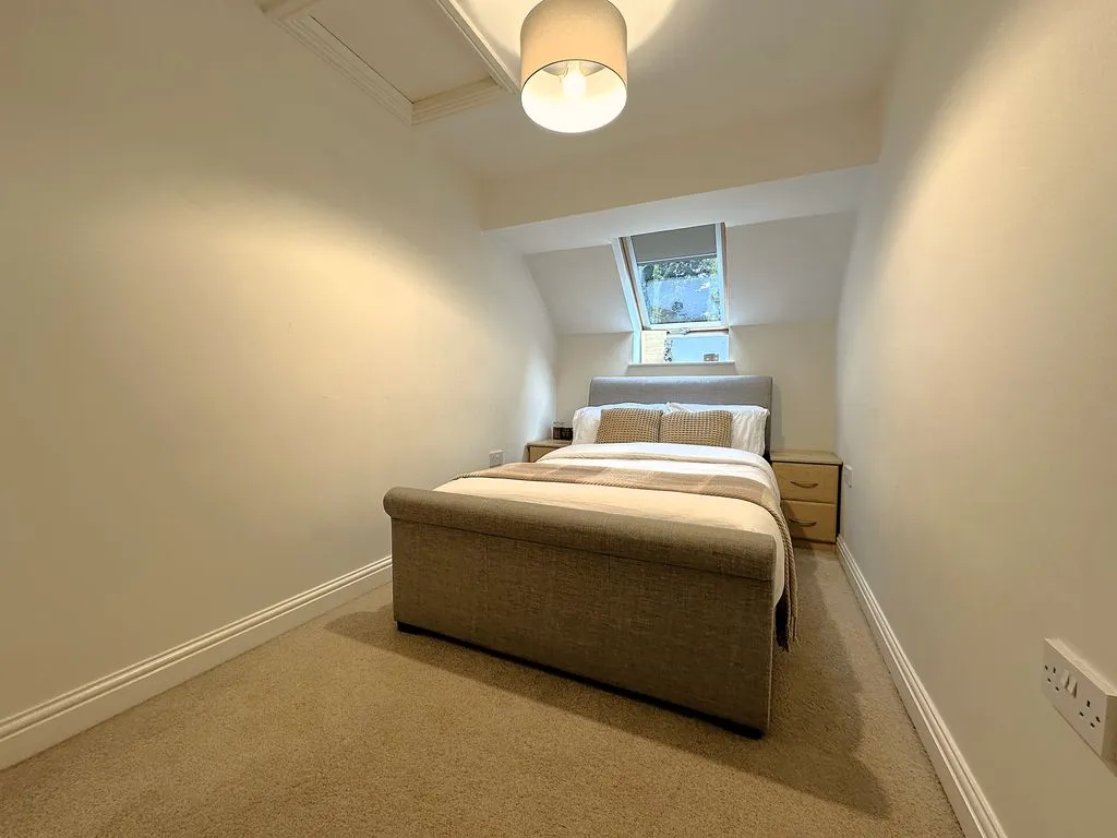 Aldridge Road, Walsall, WS4, photo 8