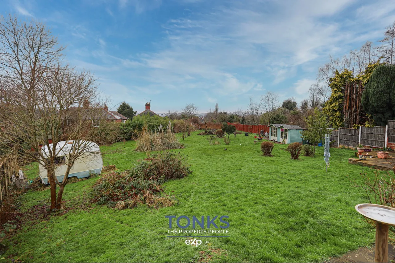 Hillside Avenue, Rowley Regis, B65, photo 19