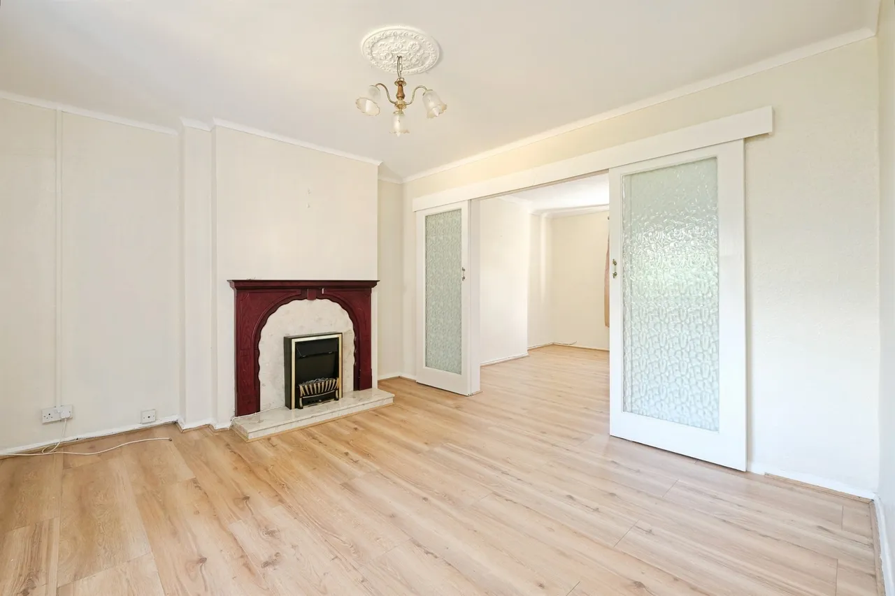 Bevan Crescent, Ebbw Vale, NP23, photo 2