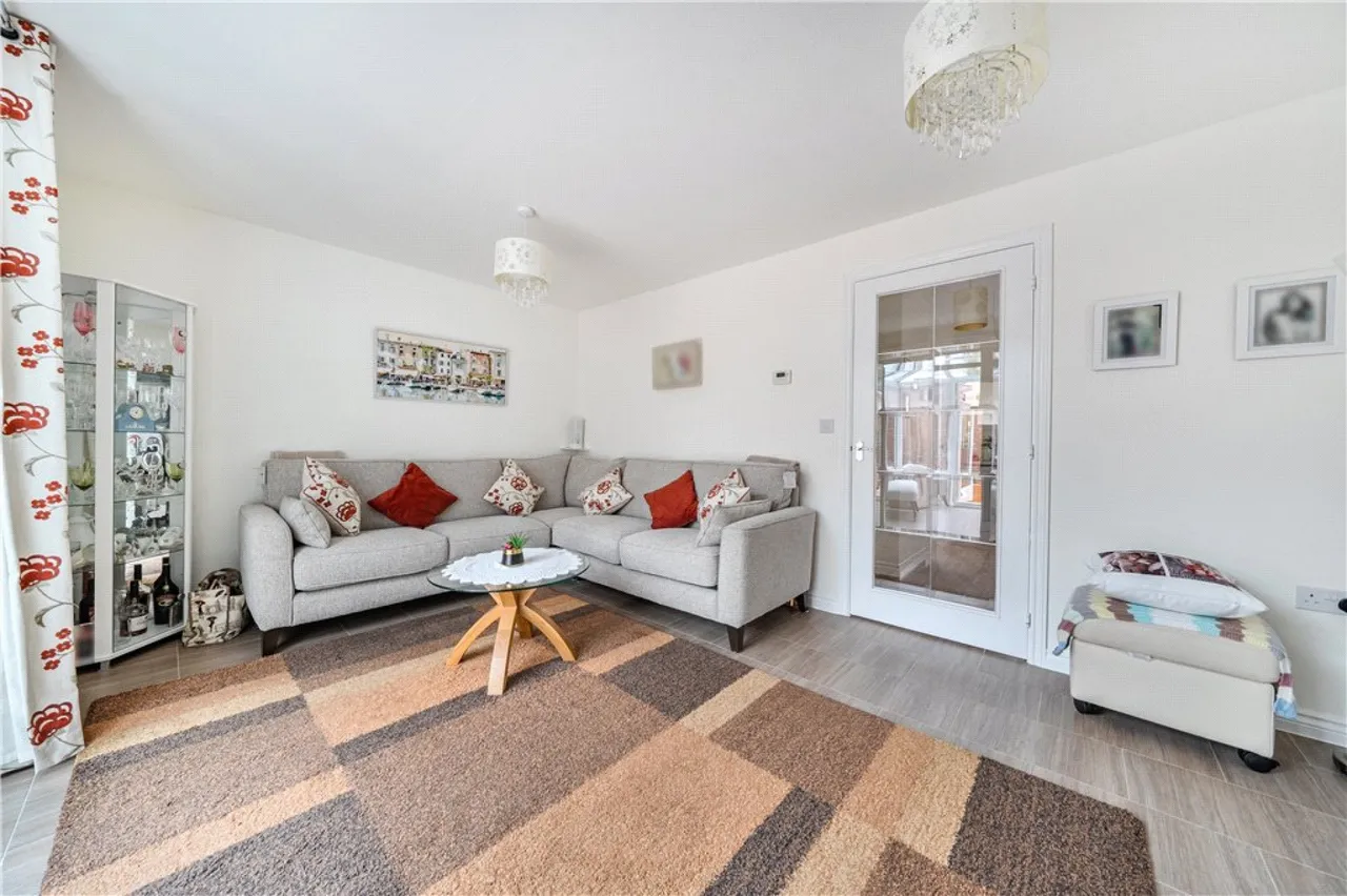 Cutforth Way, Romsey, SO51, photo 4
